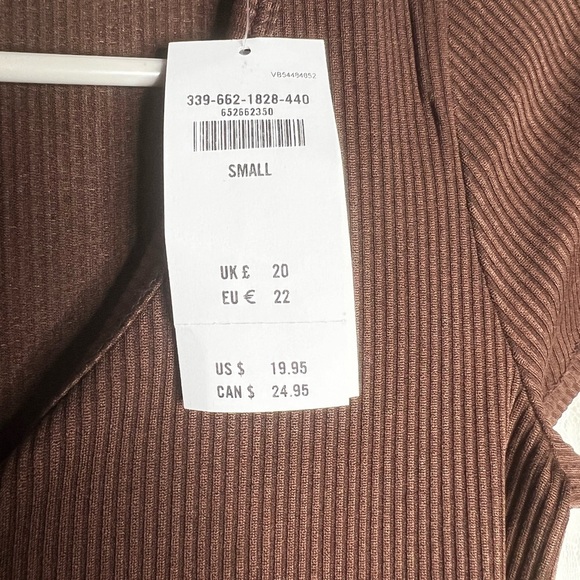 Hollister Baby Tee Crop Top Brown - Picture 5 of 6